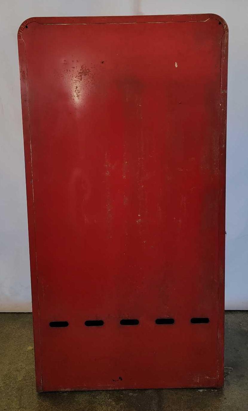 Vintage unrestored Vendo Coca-Cola 10 cent machine