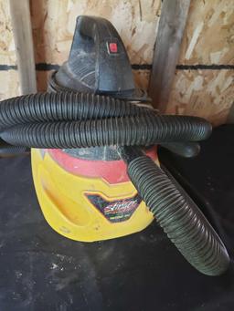 STINGER 2.5Gal Wet/Dry Vac
