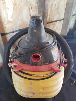 STINGER 2.5Gal Wet/Dry Vac