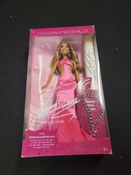 BARBIE Matel H7268 Destiny's Child Beyonce Doll