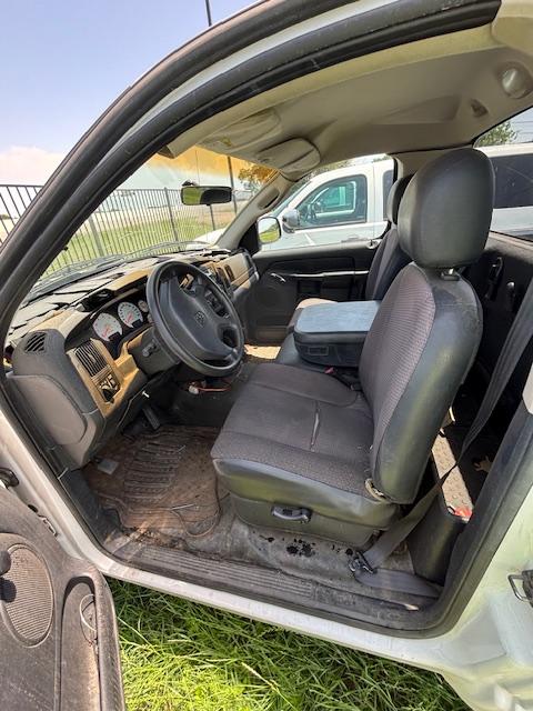 2002 Dodge 1500 4x2 regular cab, long bed
