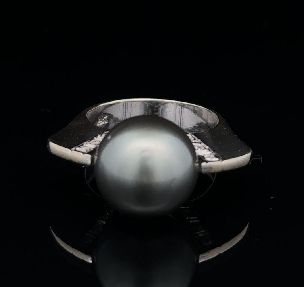 Tahitian Pearl and Diamond Eclipse Ring