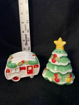 Camper/Christmas Tree Shaker Set