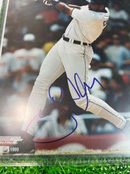 Signed Detroit Tigers authentic Tony Clark photo