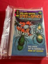 Space Family Robinson Lost In Space (10)