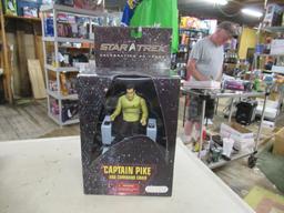 Star Trek Captain Pike & Command Chair