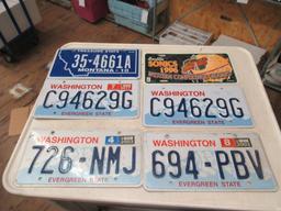 6 Licensee plates