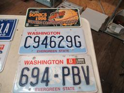 6 Licensee plates