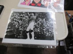 Kelly osbourne autograph coa