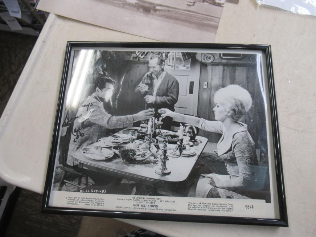 Kelly osbourne autograph coa