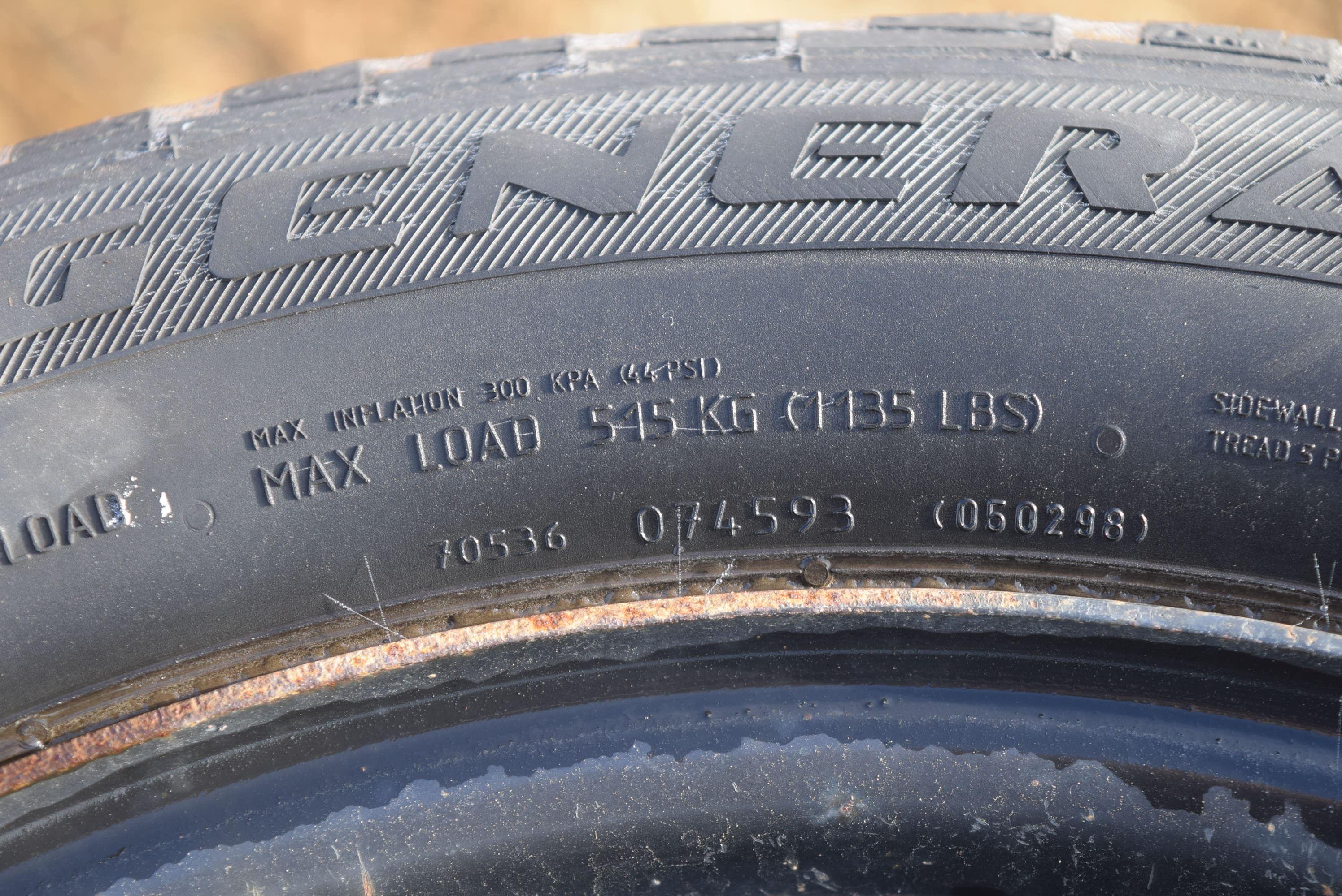 Set of 4 General Altimax Arctic 195/55R15