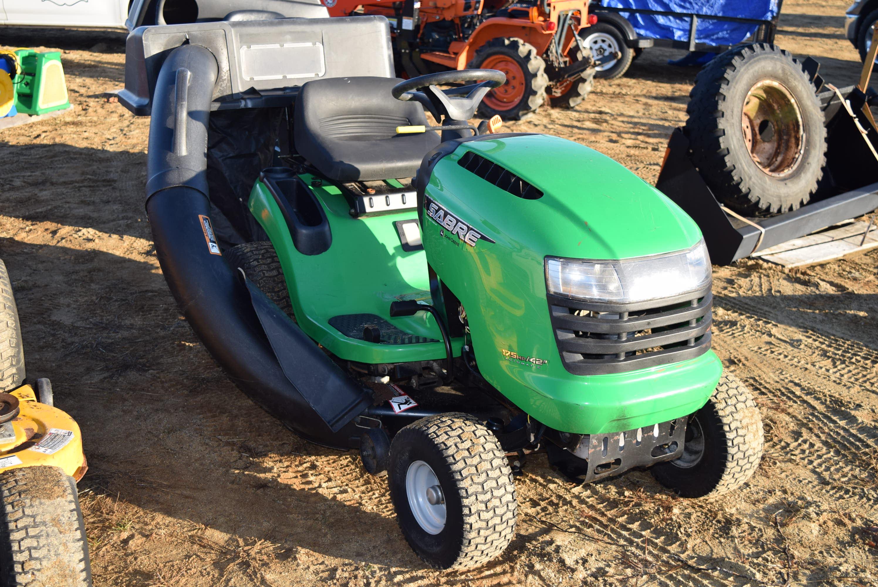 Sabre Riding Mower With Bag System