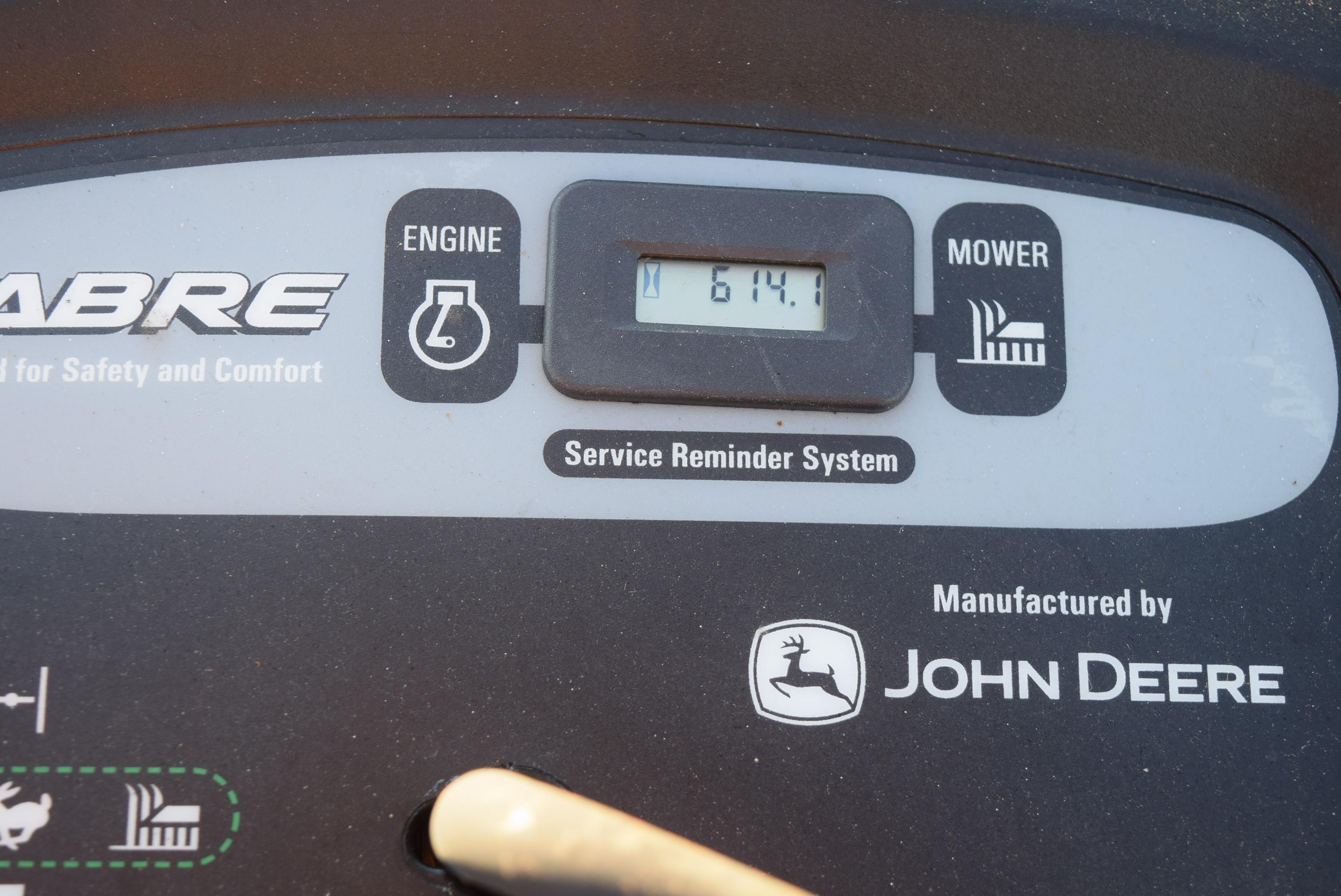 Sabre Riding Mower With Bag System