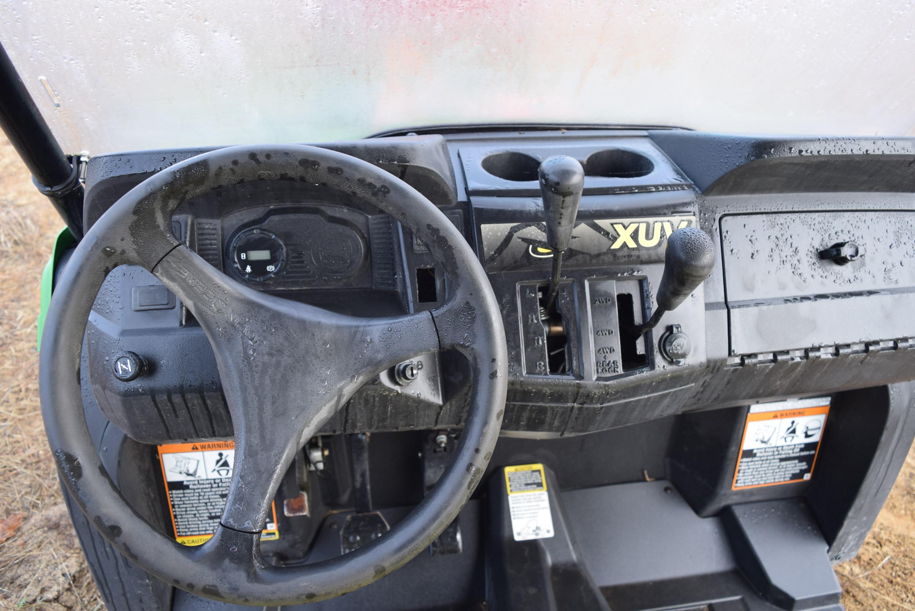 John Deere Gator 4X4 4-Person