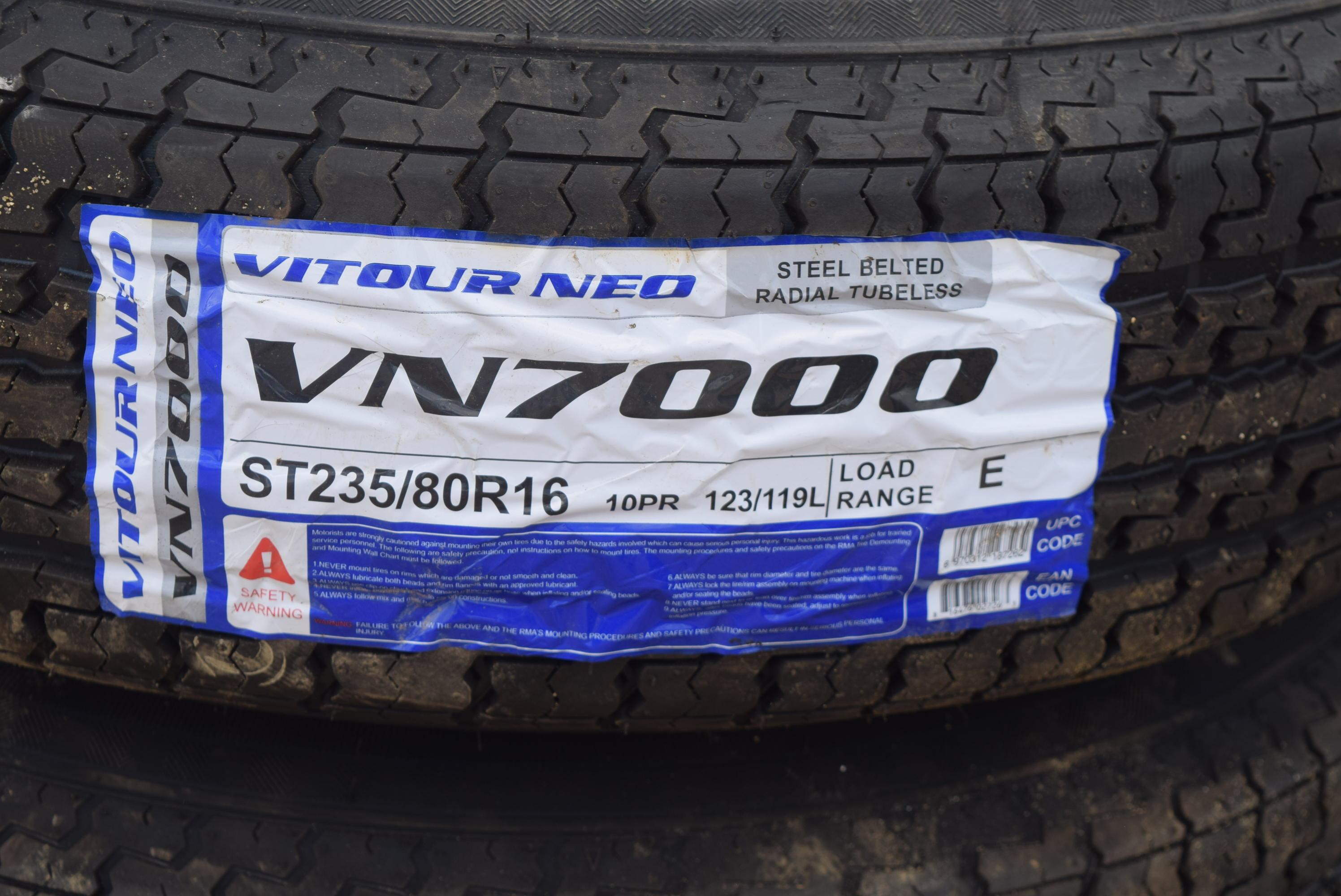 NEW Set of Four Tires ST235/80R16