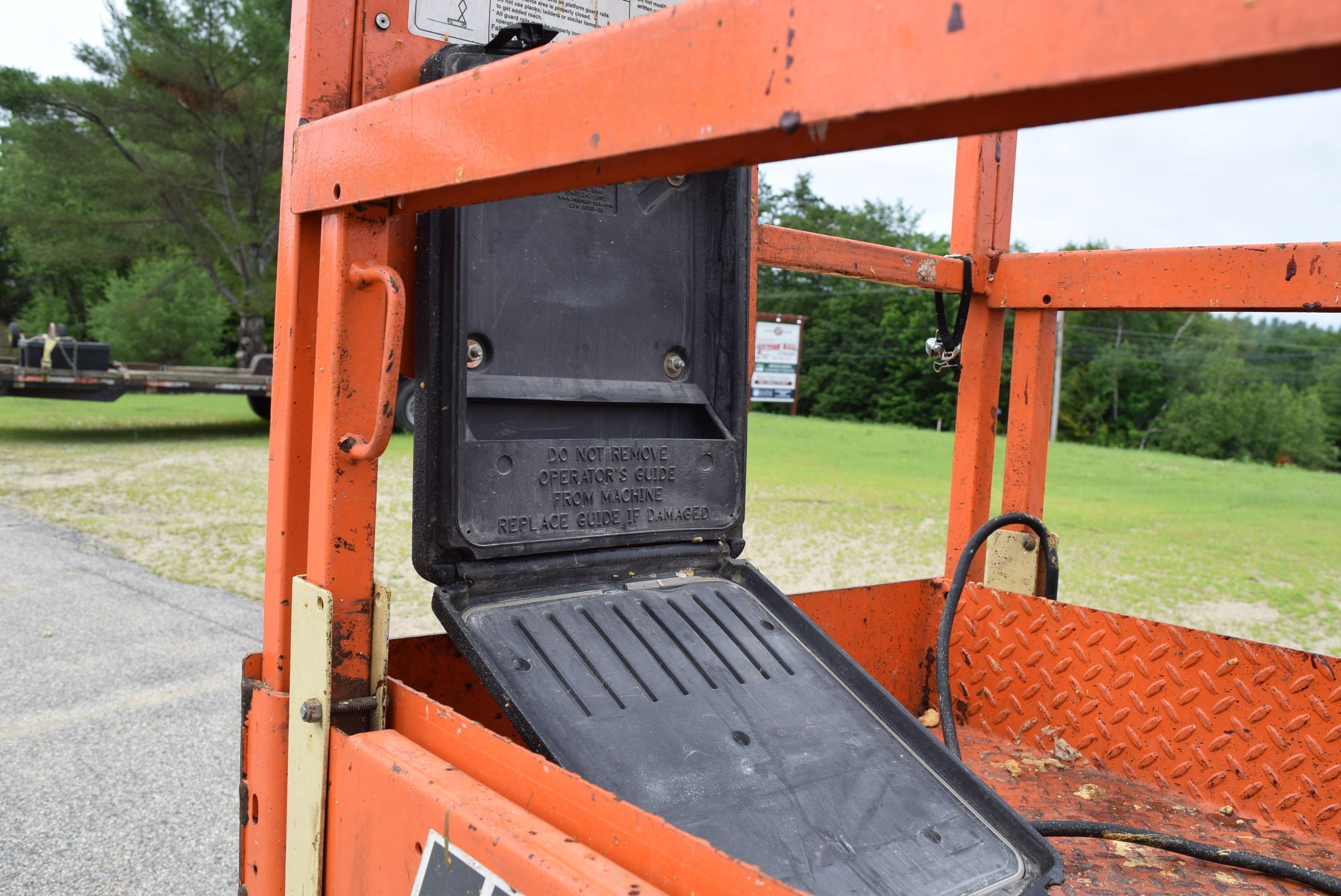 JLG 1932E2 Scissor Lift