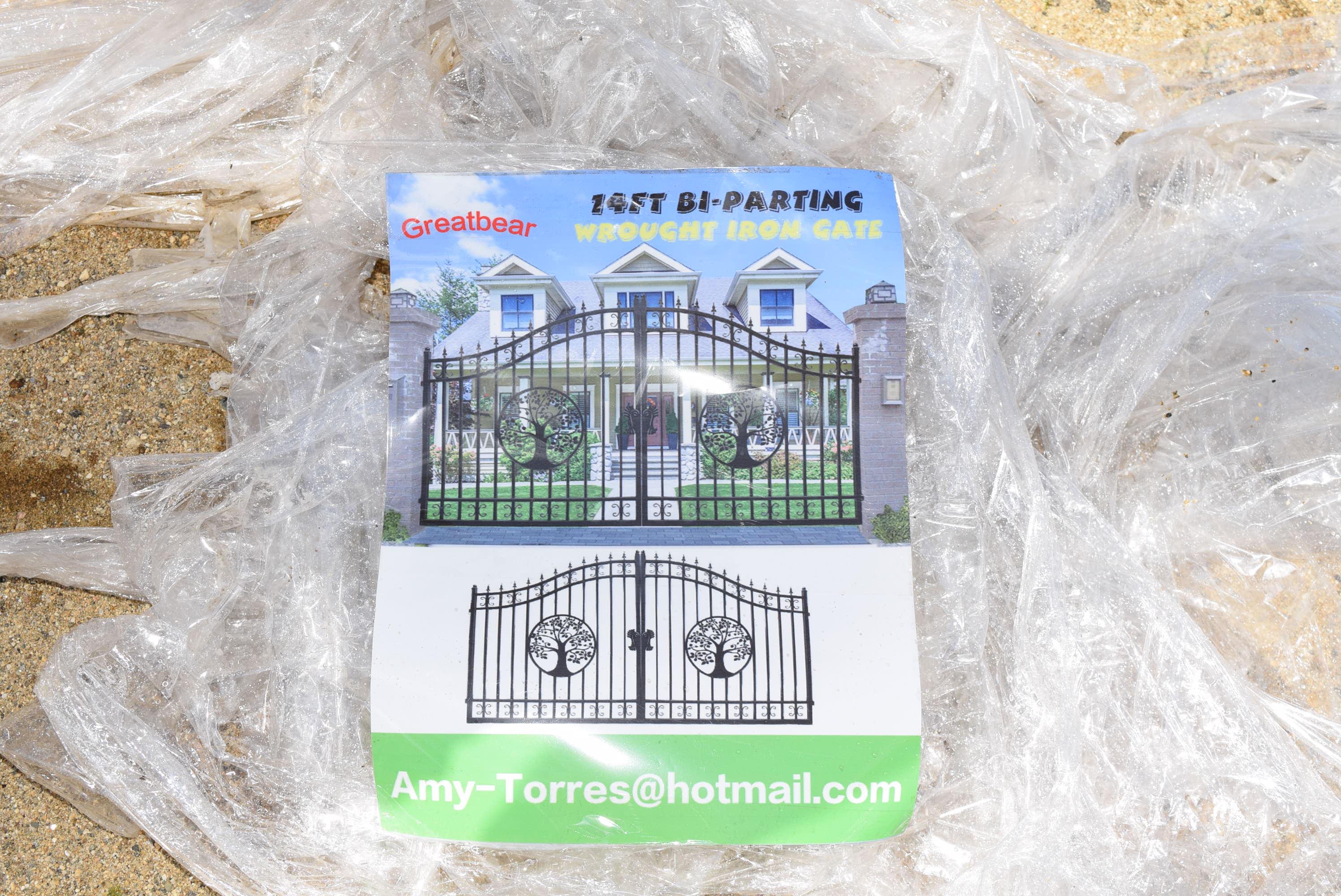 Wrought Iron 14ft Bi Parting Gate with Tree Design