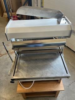 Oliver Bread Slicer - 777