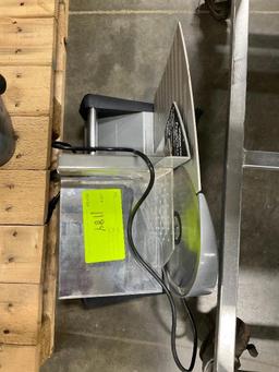 WARING FOOD SLICER WORKING CONDITION