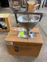 MANUAL PASTRY FILLER BRAND NEW