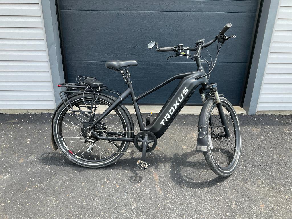 TROXUS E-BIKE 3740 MI GREAT CONDITION
