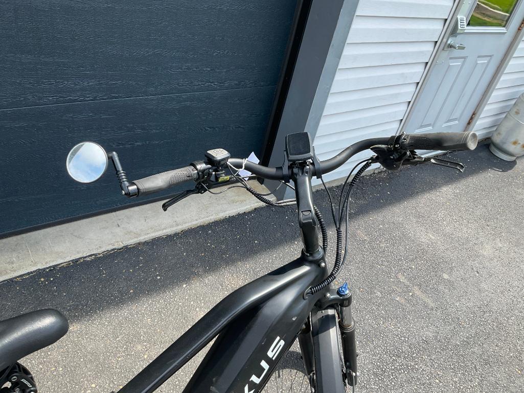 TROXUS E-BIKE 3740 MI GREAT CONDITION