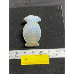 Fenton Hobnail Piece