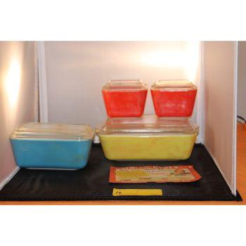 Pyrex Refrigerator & Oven Set