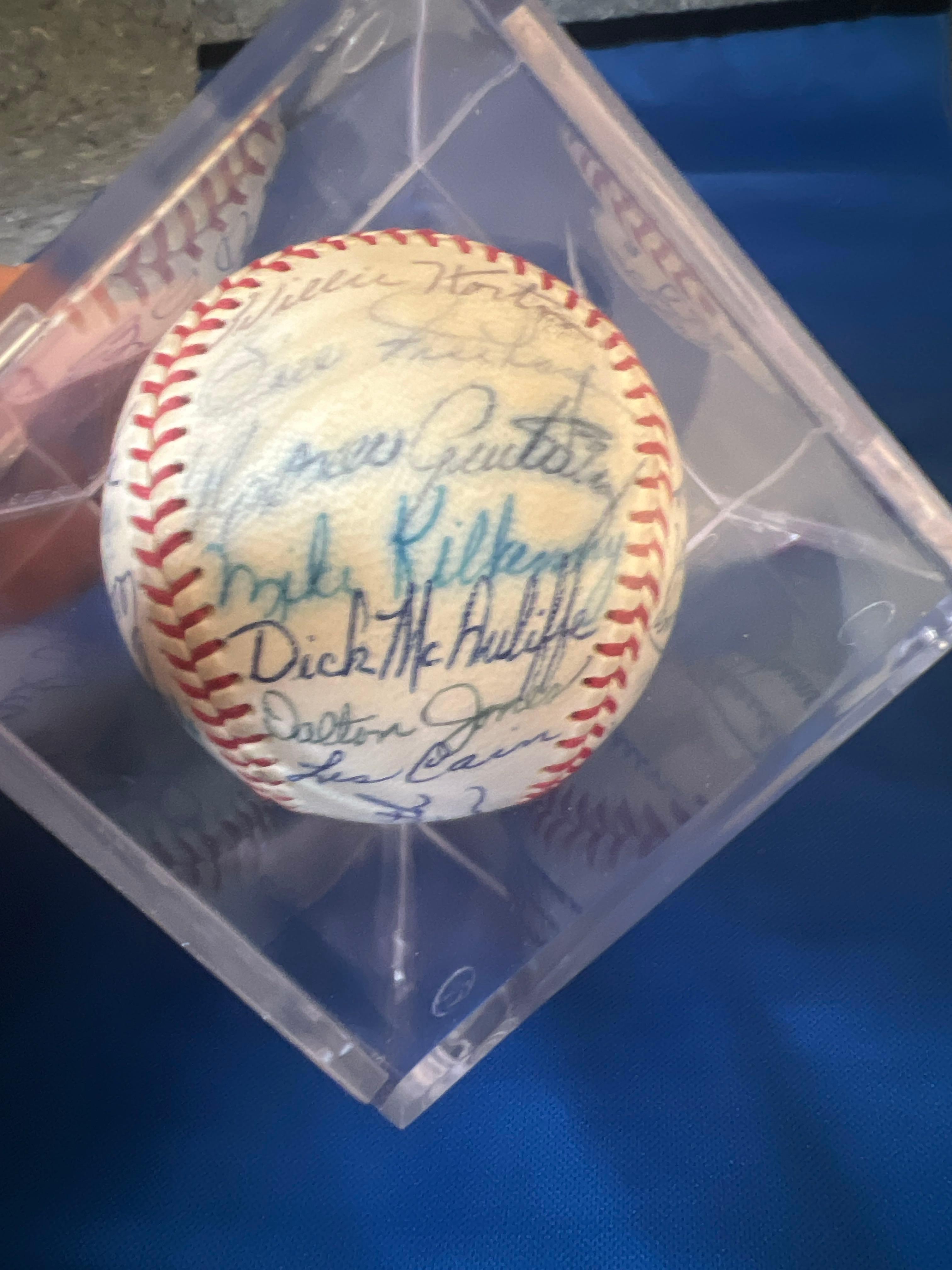 Detroit Tigers 1-26-71 Autographed Baseball