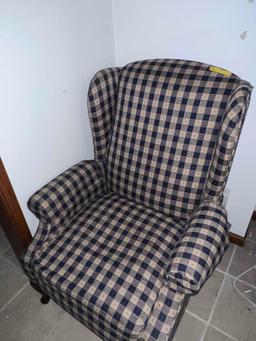 Wingback Cushioned Chair