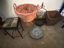 Plant Stands & Baskets