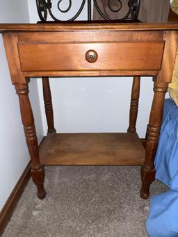 One Drawer Side Table & Lamp