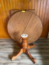 Tell City Table & 6 Chairs