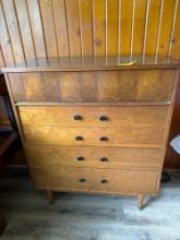 Chest of Drawers & Dresser with mirrors