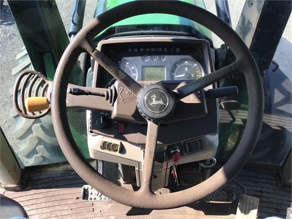 2006 JOHN DEERE 7220 28224