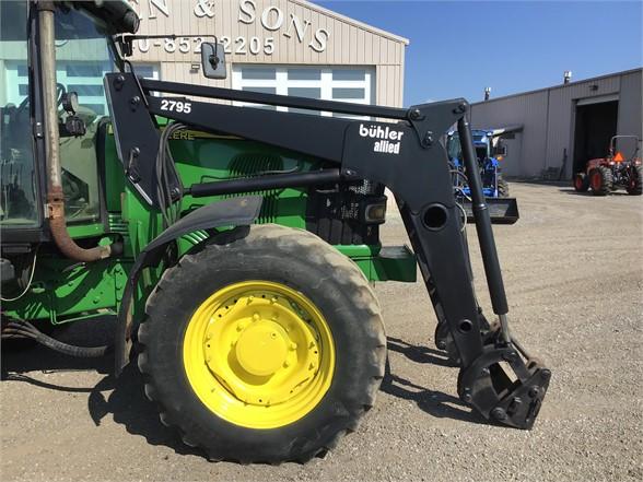 2006 JOHN DEERE 7220 28224