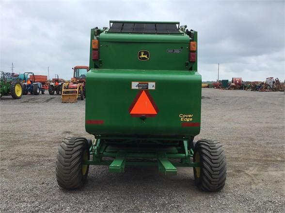 2010 JOHN DEERE 854 28601