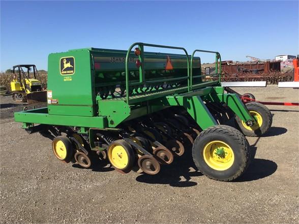 JOHN DEERE 750 28893
