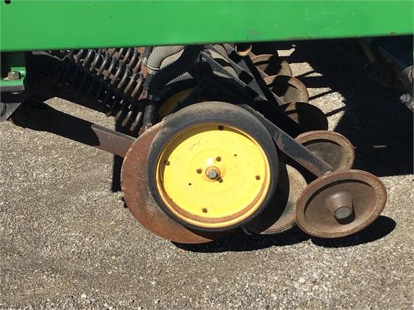 JOHN DEERE 750 28893