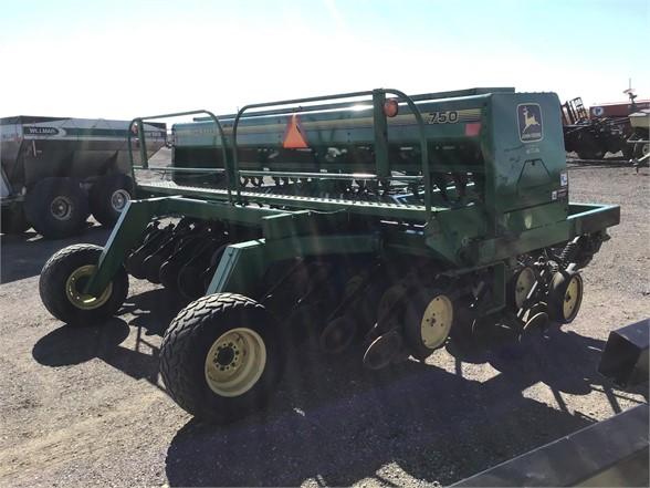 JOHN DEERE 750 28893
