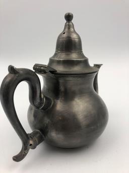 English Bachelor Teapot