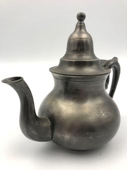 English Bachelor Teapot