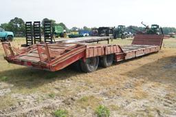 1980 Lowboy drop deck trailer