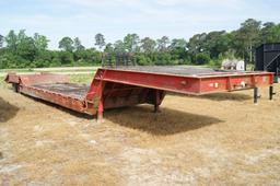 1980 Lowboy drop deck trailer