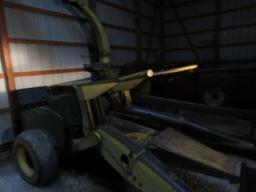 JD 3960 silage chopper
