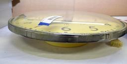 VINTAGE SIMPLEX CLOCK