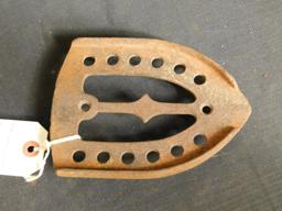 CAST IRON TRIVET