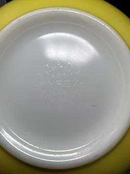 2 Vintage Pyrex Mixing Bowls- Red & Yellow