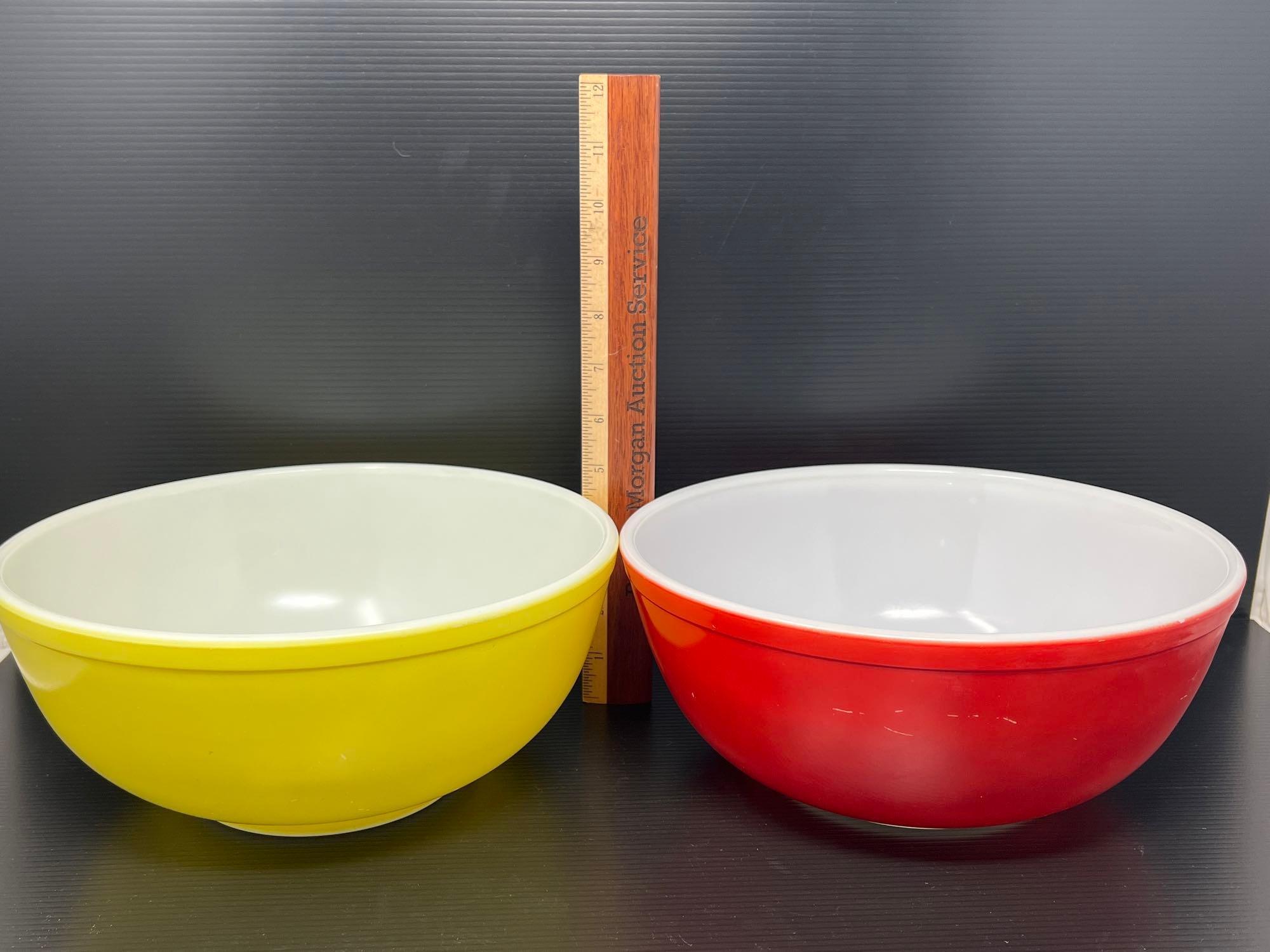 2 Vintage Pyrex Mixing Bowls- Red & Yellow