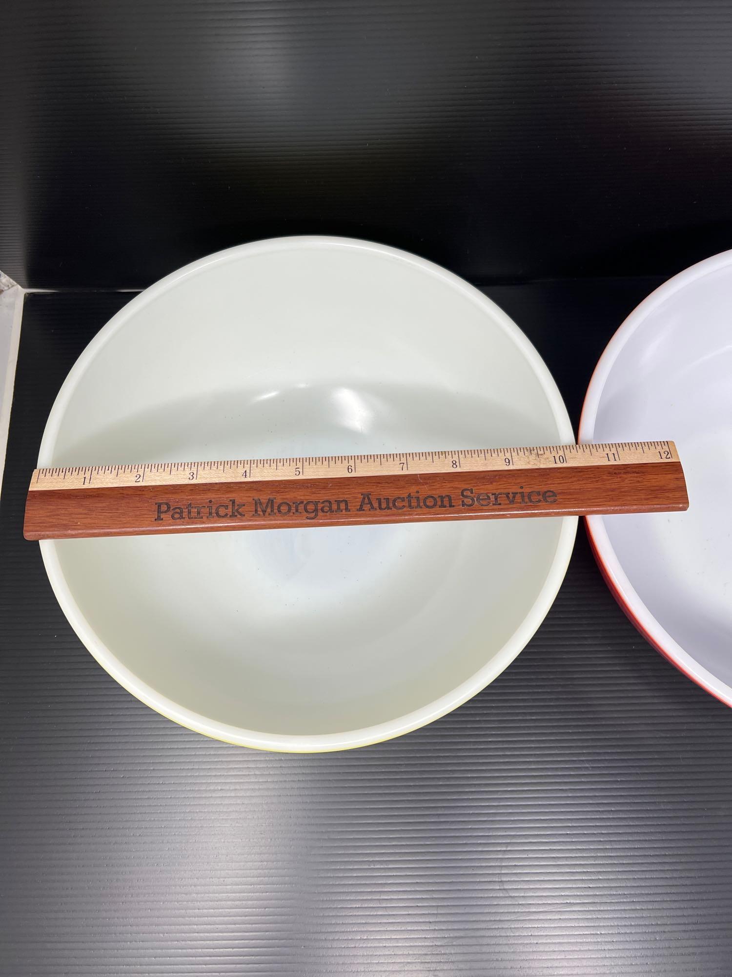 2 Vintage Pyrex Mixing Bowls- Red & Yellow